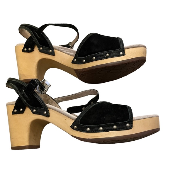 Ugg Black Suede Heeled Clogs. Size 8. - Picture 8 of 8